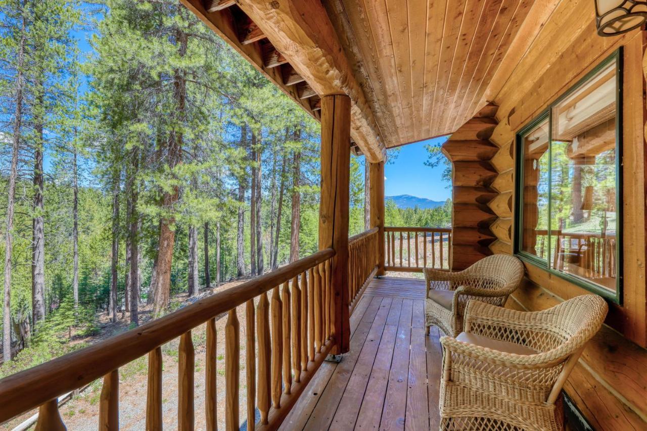 Log Cabin Estate - Falcon Ridge Тракі Екстер'єр фото