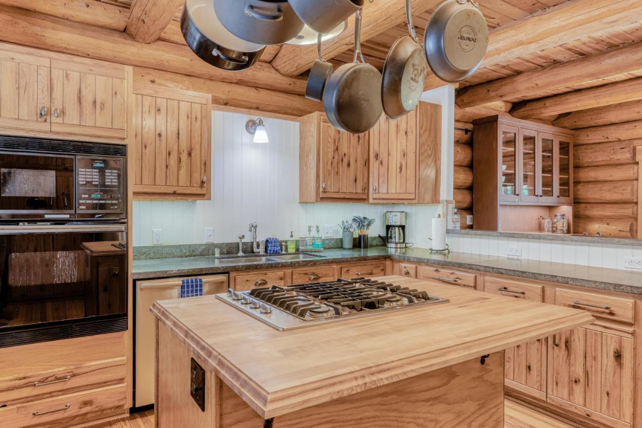 Log Cabin Estate - Falcon Ridge Тракі Екстер'єр фото