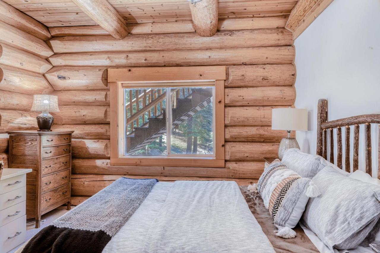 Log Cabin Estate - Falcon Ridge Тракі Екстер'єр фото
