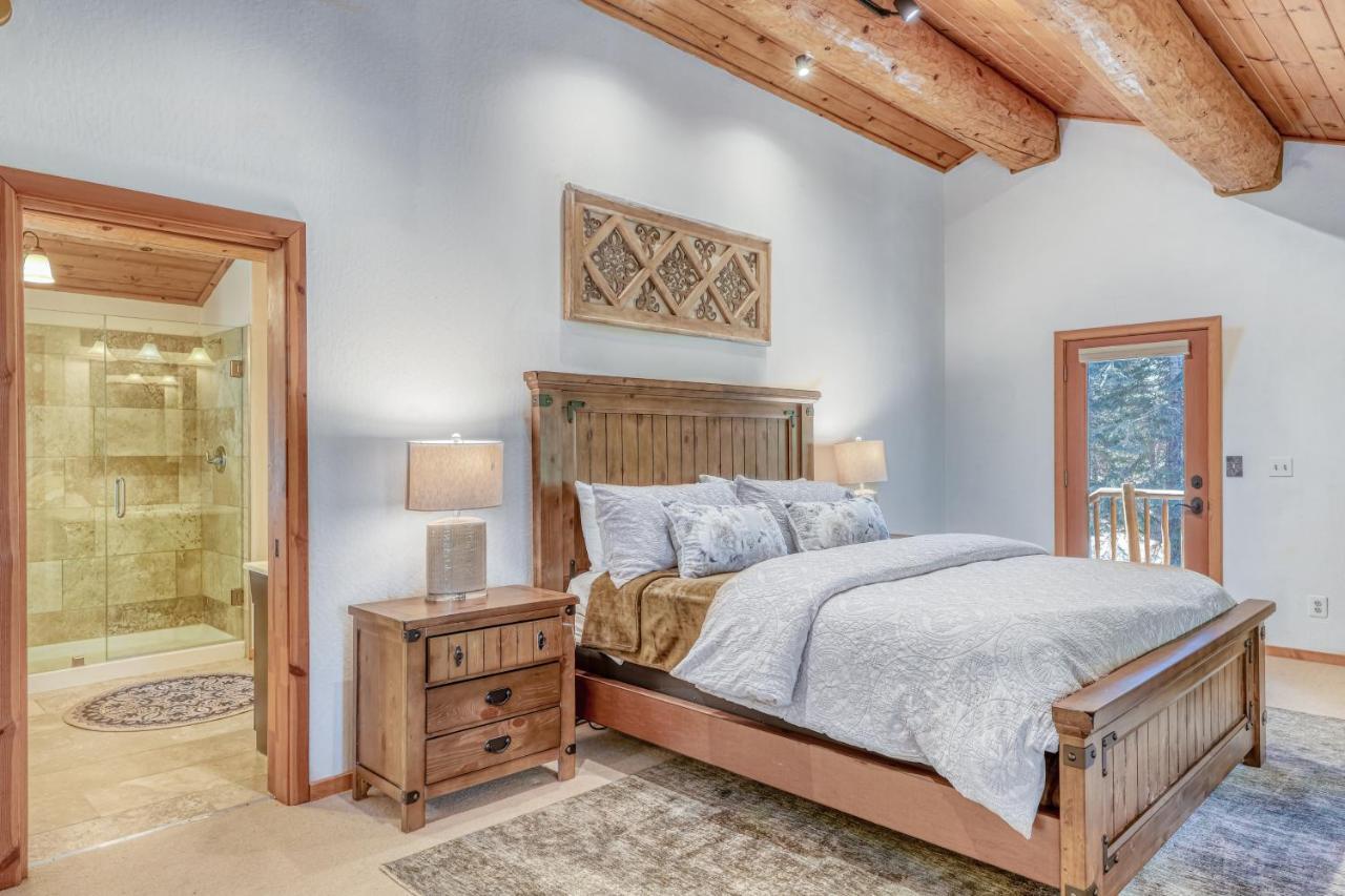 Log Cabin Estate - Falcon Ridge Тракі Екстер'єр фото
