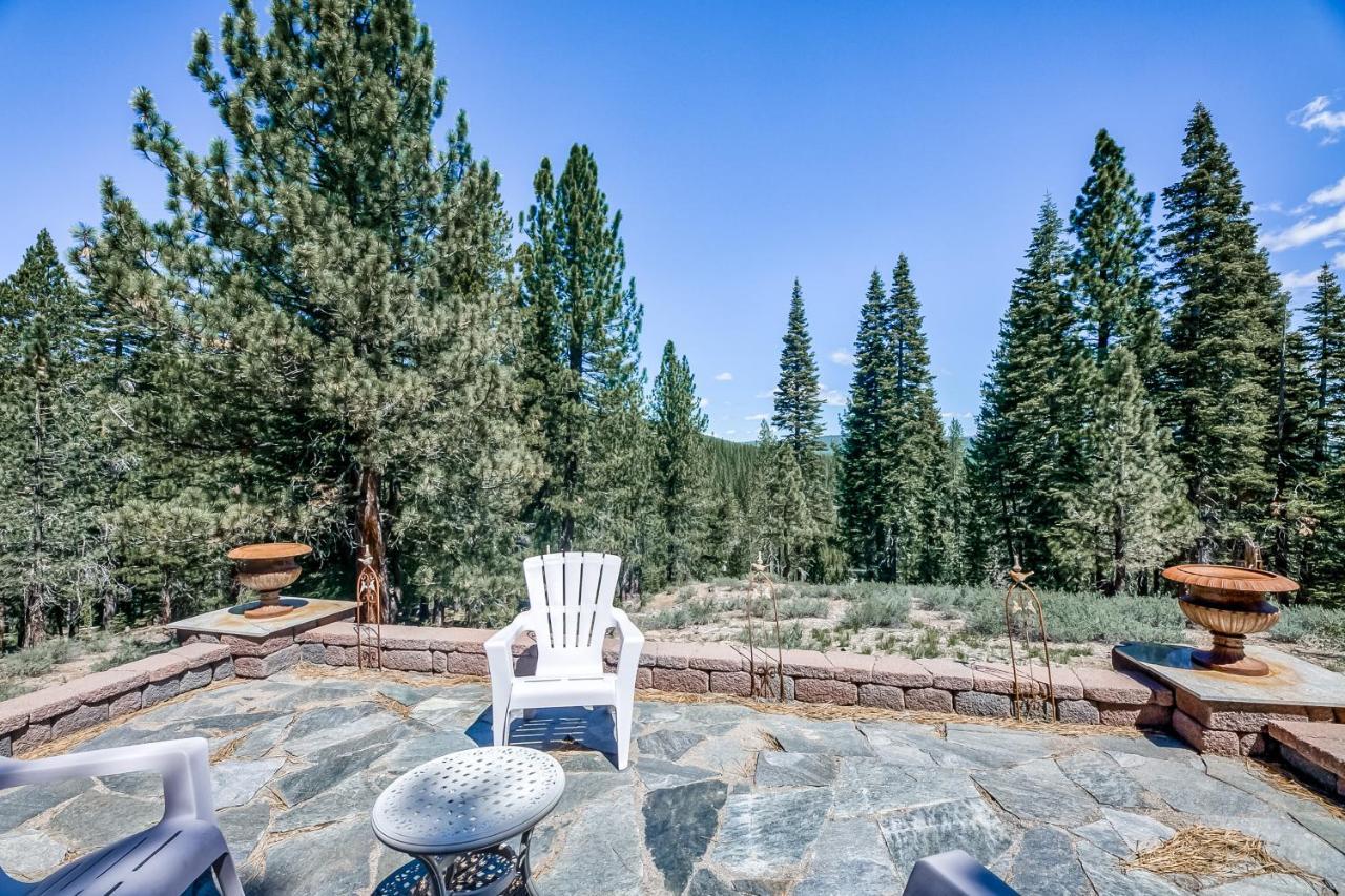 Log Cabin Estate - Falcon Ridge Тракі Екстер'єр фото